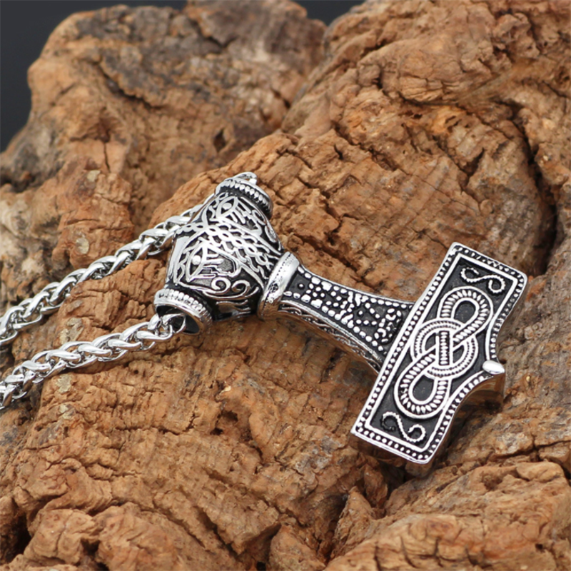 Viking Odin Celtic Wolf Pendant Fashion Necklace