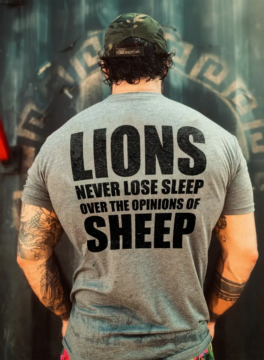 Lions never lose sleep Print Men's T-shirt