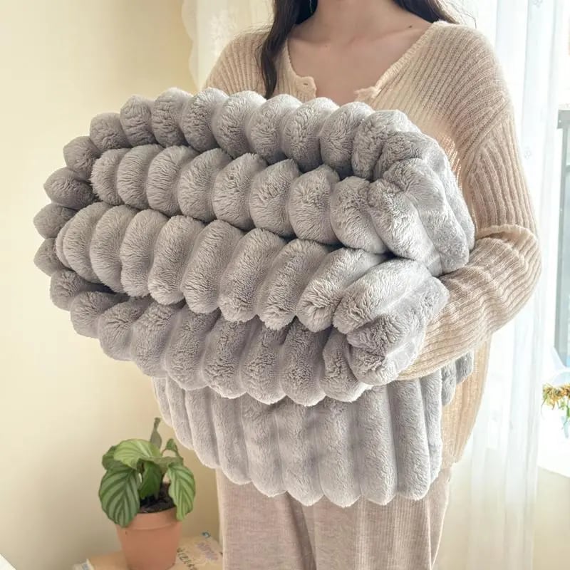 【❤️Final 3-hour Preferential Deal❤️】2025 HOT SALE❄️Popular thickened plush nap blanket